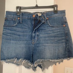 Madewell “The perfect jean short”